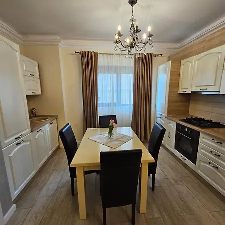 Delux 6 Silistra Apartmán *